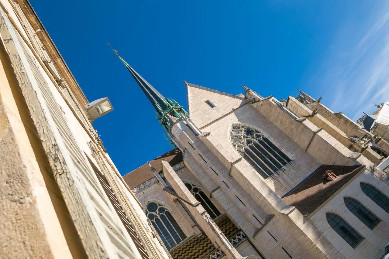 Le Saint B Au Pied De La Cathedrale Saint Benigne Apartment Dijon Exterior photo